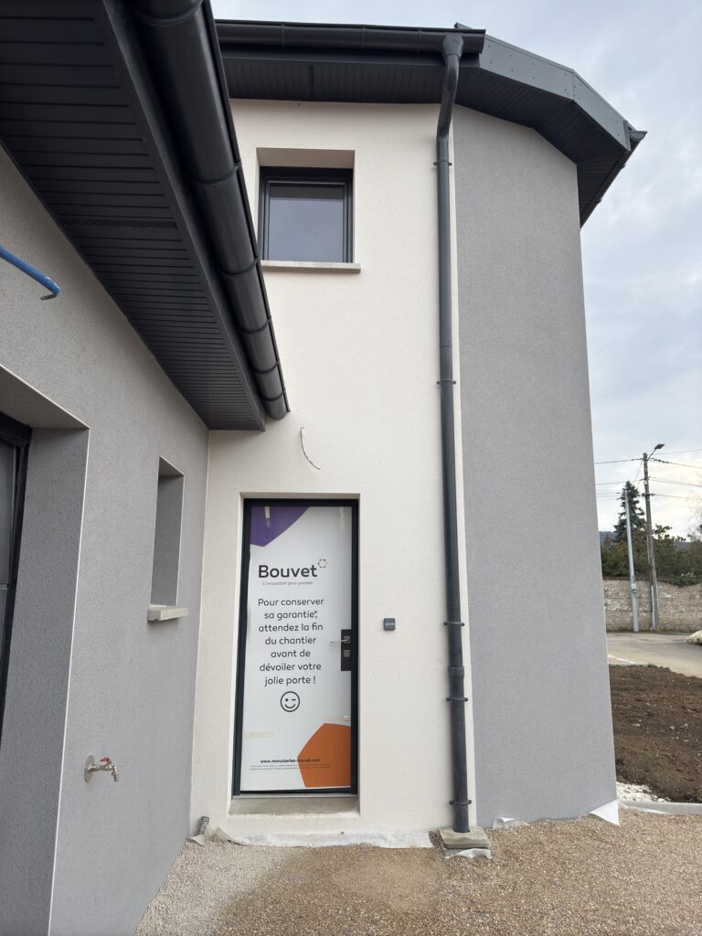 pose de porte et fenêtres Bouvet