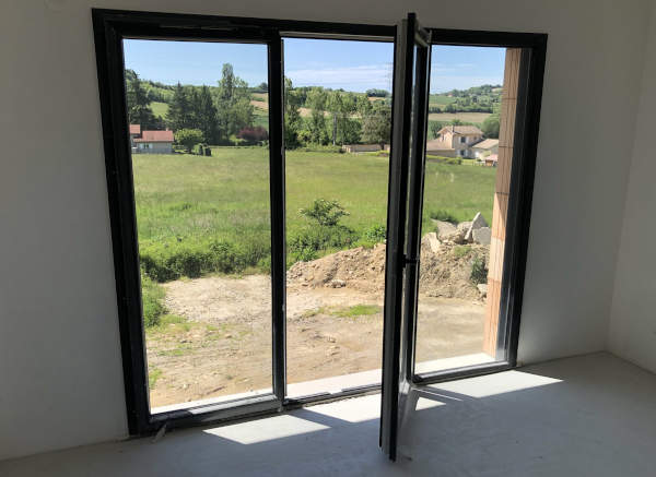 baie vitrée avec porte Bouvet